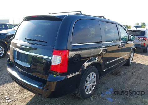 2016 Chrysler Town & Country Touring from USA, damaged, VIN 2C4RC1BG4GR295800